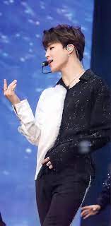 Pin By Samia Clerico On Bts Jimin Park Jimin Bts Jimin Bts Jimin