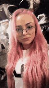 She is possibly a brunette whose natural hair color is light brown. ðƒðˆðð† ðƒðŽðð† Wwe Women S Gif Imagines Liv Morgan Wattpad
