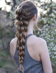 A wide array of choices of braids, updo, ponytails and messy buns that you can do with your hair which you can do with limited time. 40 Best Sporty Hairstyles For Workout The Right Hairstyles
