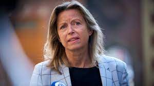 Bij jinek hoe erg het wel niet is gesteld met beïnvloeding door allerlei (russische) actoren en trollen. Minister En Vicepremier Kajsa Ollongren Wil Geen D66 Leider Worden Nos