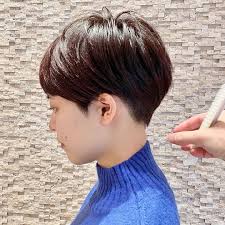ベリーショート ショート職人 石井優弥 on instagram 女性らしさのあるベリーショート メンズライクになりやすいベリーショート は 顔まわり もみあげ 襟足と沢山の こだわり のあるカットで女性らしさを シンプルに 綺麗に そして可 髪型 ベリー
