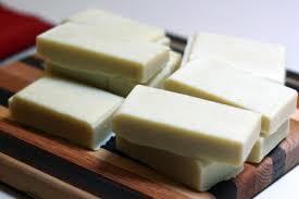How To Make Moisturizing Coconut And Oil Olive Soap How Tos Diy