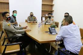 Jun 26, 2021 · dikutip mantrasukabumi.com dari the healthy, sabtu, 26 juni 2021, berikut beberapa makanan yang dapat menurunkan berat badan. Kunjungi Pt Citra Dimensi Arthali Kapolres Majalengka Bahas Penerapan Prokes