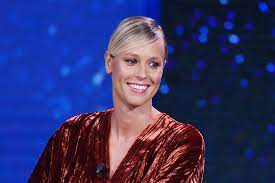 More images for federica pellegrini capelli » Taglio Capelli Corti Inverno 2021 Frangia Per Federica Pellegrini