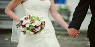 أم أحمد علي عبدالله صالح. Ø§ÙˆÙ„ ØµÙˆØ±Ø© Ù…Ø³Ø±Ø¨Ø© Ù…Ù† Ø¹Ù‚Ø¯ Ù‚Ø±Ø§Ù† Ø¨Ù†Øª Ø§Ø­Ù…Ø¯ Ø¹Ù„Ù‰ Ø¹Ø¨Ø¯Ø§Ù„Ù„Ù‡ ØµØ§Ù„Ø­ Ø´Ø§Ù‡Ø¯