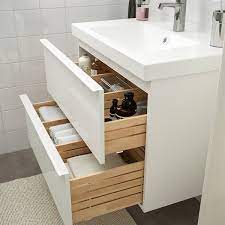 .salle de bain idee deco en 2020 idée salle, caillebotis wellness naturel sensea 64 x 40 cm leroy merlin, primematik plate forme pour wc caillebotis bain wenko bambou 60x40cm, caillebotis open side, banc salle de bain un petit meuble avantageux et distingué, caillebotis motif poisson salle de. Godmorgon Odensvik Mobilier Salle De Bains 5 Pieces Ultrabrillant Blanc Mitigeur Lavabo Brogrund Magasinez Chez Ikea Ikea