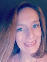 Nicole Groves's Instagram, Twitter & Facebook