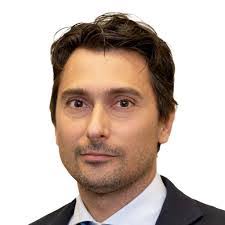 Jeffrey Sadler's Instagram, Twitter & Facebook