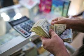 Ver cotizaciones en tiempo real para el dólar blue y info sobre otras monedas en argentina. Dolar Hoy El Blue Vuelve A Subir Y Los Financieros Siguen Escalando Totalnews Agency Argentina