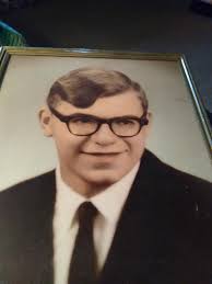 Senior year, the front steps 1969...😊