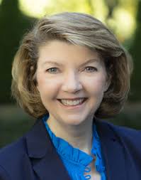 Our seasoned team facilitates leadership growth