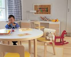 Honey joy kids table and chair set, 3 piece activity table and 2 chair set w/storage bins, children art crafts table desk set for reading homeschooling dining, playroom plastic furniture. Circular Kids Table Online Discount Shop For Electronics Apparel Toys Books Games Computers Shoes Jewelry Watches Baby Products Sports Outdoors Office Products Bed Bath Furniture Tools Hardware Automotive Parts