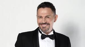 Ibisz oczywiście wcześniej musiał przejść specjalistyczne szkolenie. Krzysztof Ibisz O Swoich Dwoch Weselach Bedzie Trzecie Polsat Pl