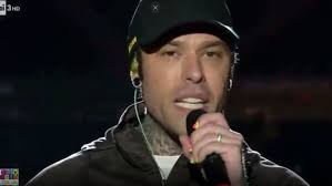 Fedez al concertone del primo maggio, testo completo discorso. Meovifpoqnsnm
