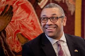 Top UK minister pledges continued support for Ukraine