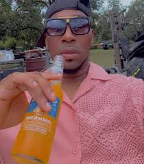 A wine cooler see me coming & know it's OVER 😂🍹