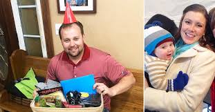 Following a week behind bars, josh duggar walked out of the washington county detention center in fayetteville, ar. J33oxt0wfghp4m