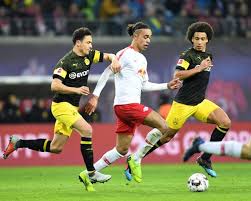 Thomas delaney genie scout 21 rating, traits and best role. Thomas Delaney To Wait And See On His Dortmund Future
