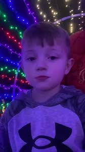 Video of the finishing touches for Dana and Jerry Powers Wedding! Shoutout  to DJ James Parker for the DJ services and Jarrods Creations for the  Cake!...