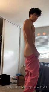 CJ Clark jerking and showing - ThisVid.com