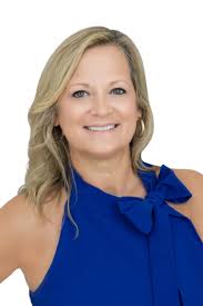 Kim Bergin's Instagram, Twitter & Facebook