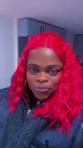 Kim Vinton's Instagram, Twitter & Facebook