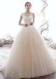 Einfach ein hochzeitskleid aus geld falten, mit dieser diy anleitung für ein kleid aus geldscheinen. Tullbrautkleid Ohne Trager Brautmode Hochzeitskleid Kleid Hochzeit