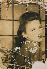 Hello everbody, This is my lovely grandma.. she passed away in 2018 💔  today is her birthday!! She would have turned 100 today 🥲 Can someone make  this picture alive? You are