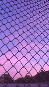 Pin By 15 Olivia11emily On Pioggia Violet Aesthetic Lavender Aesthetic Purple Wallpaper Hier werden verspielte pastelltöne kombiniert mit einem schönen, kräftigen lila bzw.