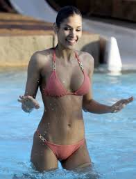 V front and string back. 41 Pics Of Hot Babes With Camel Toe Wow Gallery