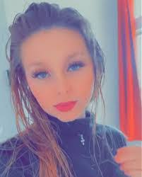 Glenda Jeter's Instagram, Twitter & Facebook