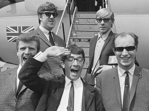 Freddie and the Dreamers - Wikipedia