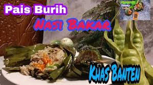 Menu yang ditawarkan di sini terbilang unik, selain terkenal dengan ketan susunya juga ada nasi burih, nasi tim, ikan limbat, kopi beer, dan lainnya. Resep Pais Burih Nasi Bakar Gurih Khas Banten Youtube