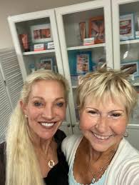 Such an exciting evening spending time with Bowen practitioner Sharon  Edmiston, along with my new friends Robert Sherman ( a certified massage  practitioner for many years) and his lovely wife Katherine (