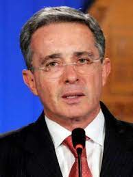 De altura y el peso 2021. Alvaro Uribe Estatura Altura Peso Medidas Edad Biografia Wiki