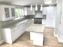 white gloss kitchen with island the