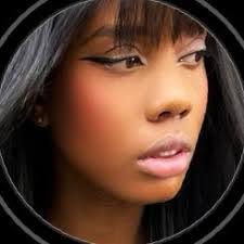 Lisa Borel's Instagram, Twitter & Facebook