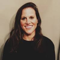 Caroline Bauer's Instagram, Twitter & Facebook