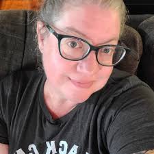 Where to hold a small family picnic in Piqua, Ohio?