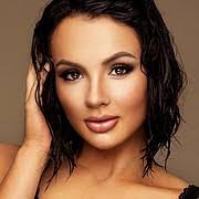 Beauty and bullets, too