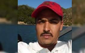 Llegó hace más de dos años pidiendo asilo con una herida de bala y sigue  detenido en centro de ICE