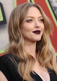 Celebrities style hair amanda seyfried thomas sadoski long hair styles beauty amanda hair styles. Amanda Seyfried Lip Colour At Twin Peaks Premiere Beauty Crew