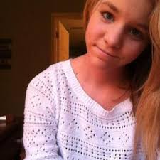 anna shouse. (@annashousee)