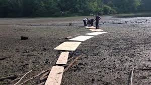 ohio firefighters use plywood, rope to