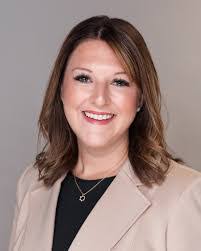 Trisha Ault's Instagram, Twitter & Facebook