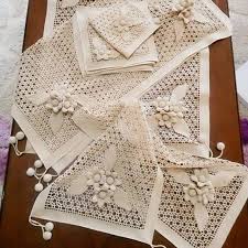 Cok Guzel Bir Salon Takimi Inci Hanimin Ellerine Saglik Dantel Salontakimi Cicek Flowers Krem Crochet Lace Edging Crochet Pouf Crochet Baby Sweaters