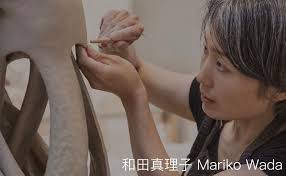 展覽藝術家介紹｜ 和田真理子Mariko Wada（1972年生，日本）  目前居住並工作於丹麥奧胡斯。她畢業於日本京都的同志社大學，主修美學與藝術理論。並在丹麥的科靈設計學院接受陶瓷的專業教育。  和田真理子的創作基於概念思想，運用形式、空間和觸感，為陶瓷賦予獨特的詮釋 ...