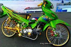 Mulai dari warna putih elegan, hitam doff ala night rider, merah merona, biru simpel, dan banyak lagi lainya. 18 Ide Jupiter Gambar Motor Motor Modifikasi