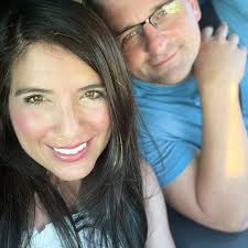 Does anyone in Laredo, TX have a Tesla converter?