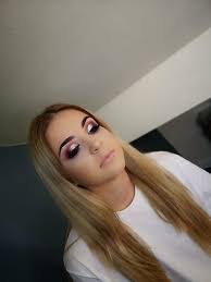 Holly Tobin's Instagram, Twitter & Facebook